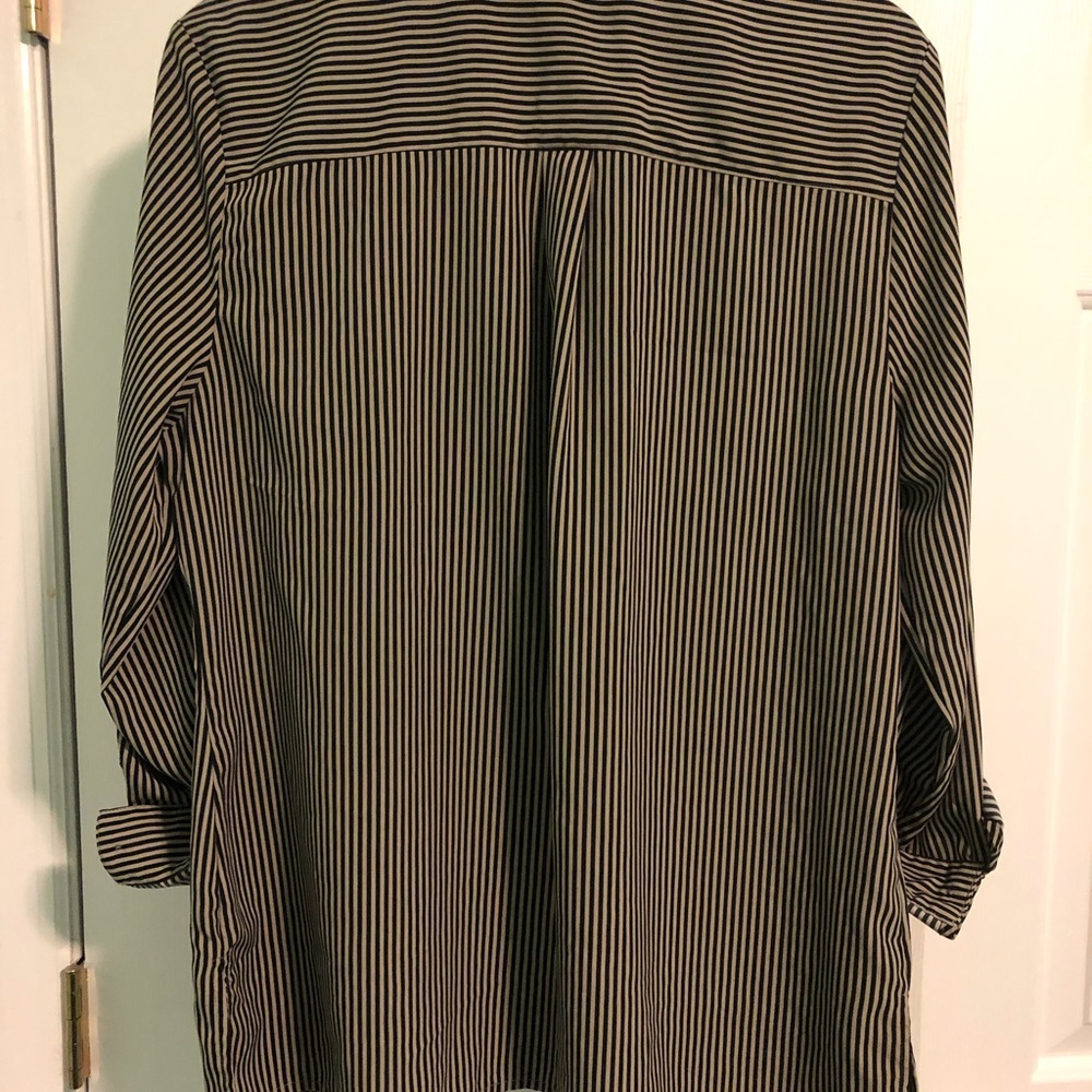 Notations size Large button down blouse - Picture 3 of 7